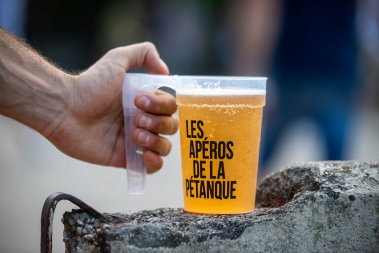 zoom sur une pinte de bière fraiche